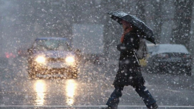 Frig și ploi cu lapoviță prognozează meteorologii pentru acest sfârșit de săptămână