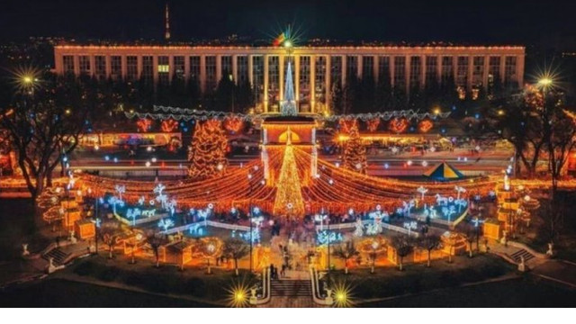 Primăria municipiului Chișinău va organiza sărbătorile de iarnă fără concerte live și comercializare de produse alimentare la Târgurile de Crăciun