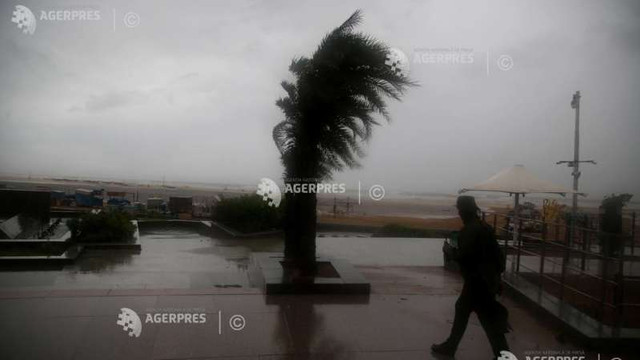 Ciclonul Nivar s-a abătut asupra Indiei, însoțit de rafale de vânt puternice și ploi torențiale