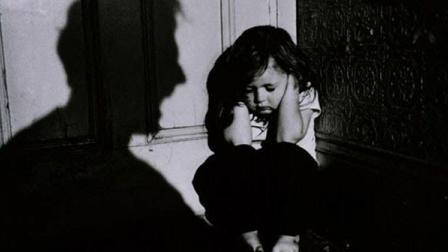 Violența în familie îi poate influența copilului cursul vieții, psiholog