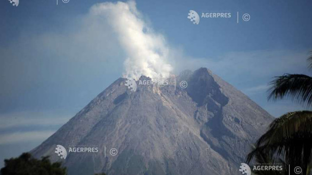 Indonezia ridică nivelul de alertă după mai multe erupții vulcanice; aproape 3.000 de persoane, evacuate
