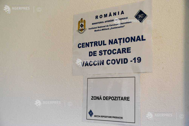 FOTO | Primele doze de vaccin anti-COVID-19 au fost depozitate la Institutul 'Cantacuzino'