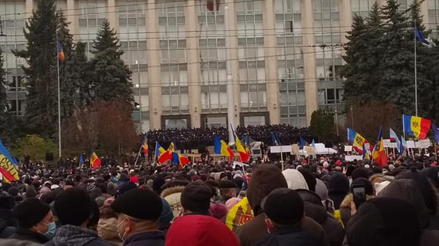 Rezoluție votată de protestatarii din PMAN | Se cere demisia urgentă a Guvernului condus de Ion Chicu și declanșarea alegerilor parlamentare anticipate