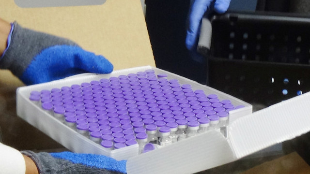 Mii de doze de vaccin Pfizer-BioNTech, returnate după ce temperatura de depozitare a scăzut prea mult pe timpul transportului