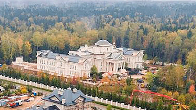 Palatul secret al lui Putin, de două ori mai mare decât Palatul Buckingham. Ar fi costat aproape 300 milioane de dolari
