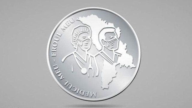 Banca Națională a Moldovei a pus în circulație o monedă comemorativă dedicată medicilor care sunt în prima linie în lupta anti-Covid “Medicul meu – eroul meu”
