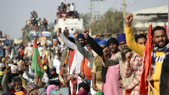 Mii de fermieri indieni au intrat în greva foamei