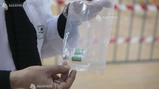 Coronavirus: Un grup de voluntari dintr-un test clinic al vaccinului Oxford/AstraZeneca au primit fără a fi informați o doză greșită (Reuters)