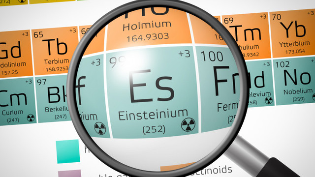 Chimiștii au reușit să creeze și să studieze einsteiniu, un element chimic care nu există în mod natural pe Pământ