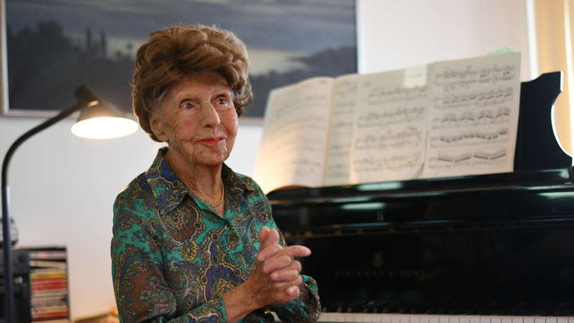 O pianistă franceză în vârstă de 106 ani va lansa un nou album în luna aprilie
