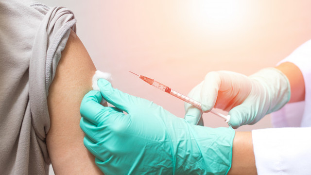SUA accelerează campania de imunizare; vaccinările devin posibile în farmacii