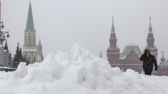Meteorologii ruși: Moscova a fost îngropată în zăpadă după o ninsoare apocaliptică
