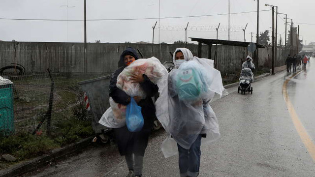 Aproximativ 130 de refugiați de pe insula greacă Lesbos vor fi relocați miercuri în Germania
