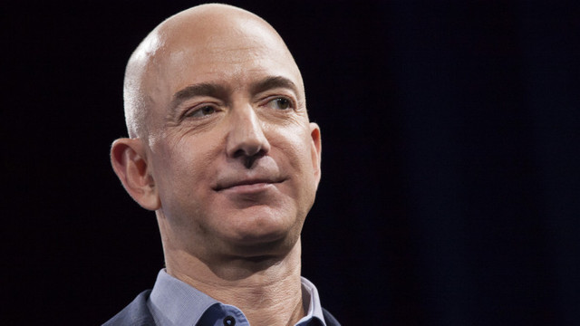 Jeff Bezos părăsește funcția de CEO al companiei Amazon
