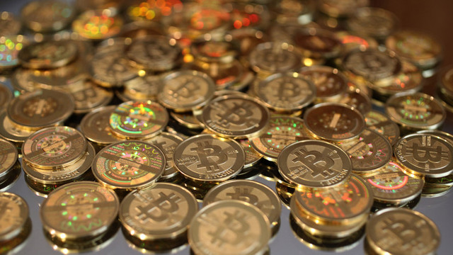 Bitcoin a crescut cu 20% într-o săptămână și se apropie de pragul de 60.000 de dolari
