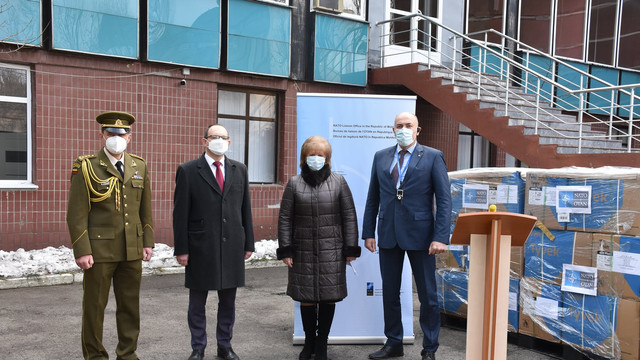 NATO ajută R. Moldova în lupta împotriva COVID-19. O donație care conține echipamente de protecție în sumă de peste 300.000 de dolari a ajuns la spitalul „Valentin Ignatenco”