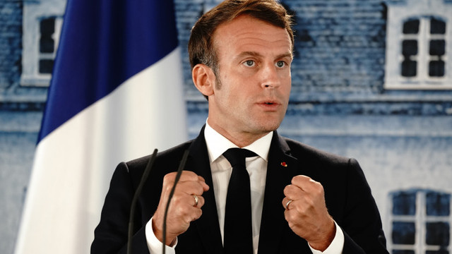 Emmanuel Macron spune că se va vaccina cu serul AstraZeneca dacă acesta va fi disponibil când îi vine rândul la vaccinare
