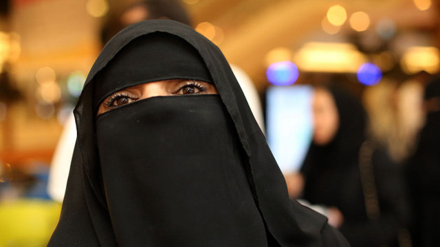 Elveția interzice portul burqa după ani de dezbateri: „Nu vrem să existe un islam radical în țara noastră”
