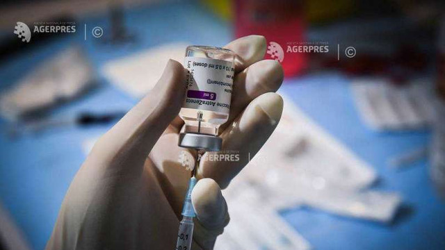 Agenția Europeană a Medicamentului recomandă continuarea administrării vaccinului AstraZeneca; riscul de tromboze nu îl depășește pe cel al populației generale