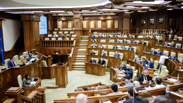 Parlamentul va examina adoptarea unei declarații privind consolidarea forțelor politice în lupta împotriva crizei COVID-19