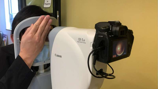 Un om de știință din Hong Kong a dezvoltat o tehnologie de scanare a retinei pentru a identifica riscul de autism la copii