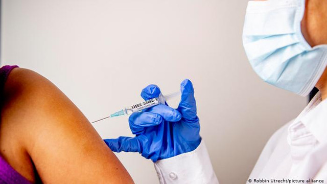 Autoritățile din sănătate nu au decis, deocamdată, cine va fi imunizat cu lotul de vaccin chinezesc “Sinopharm” oferit ca donație de către Emiratele Arabe Unite