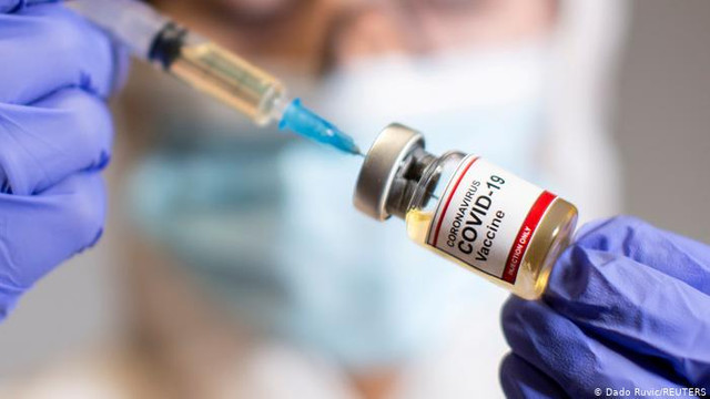 Ziarul de Gardă/Bloomberg: R. Moldova va avea nevoie de circa șase ani pentru a vaccina 75% din populație, dacă imunizarea se va desfășura în același ritm ca acum (Revista presei)