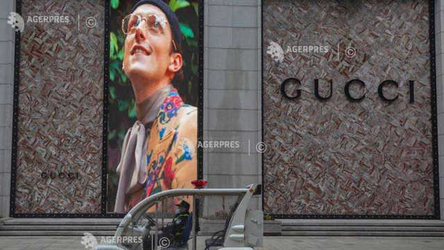Casa de modă Gucci și-a deschis arhiva istorică pentru un film despre asasinarea fondatorului său