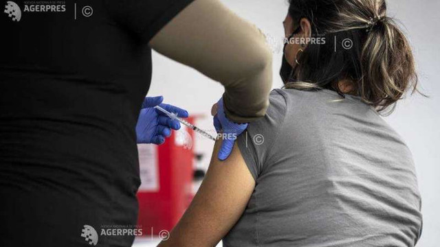 SUA | Bonusuri și concedii pentru a-i stimula pe angajați să se vaccineze