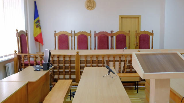 CSM oferă detalii despre concursurile pentru suplinirea unor posturi vacante de judecători la CSJ cu Curtea de Apel Chișinău. 22 de judecători s-au înscris în cursă (ZdG.md)