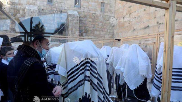 Israel: Mii de evrei au venit la Zidul Plângerii pentru a celebra tradiționala ceremonie Birkat Cohanim