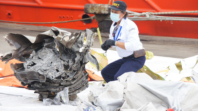 Înregistratorul de voce al avionului prăbușit Sriwijaya Air a fost găsit în Marea Java
