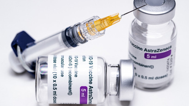 România continuă vaccinarea cu AstraZeneca pentru toate grupele de vârstă. Valeriu Gheorghiță: Beneficiile depășesc cu foarte mult riscurile