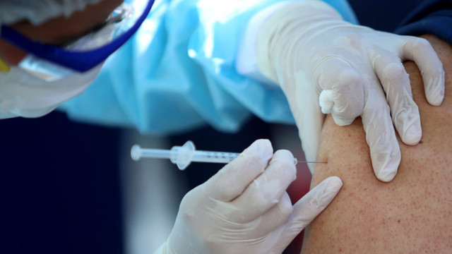 Franța și-a atins obiectivul de 10 milioane de doze de vaccin administrate cu o săptămână înainte de termen
