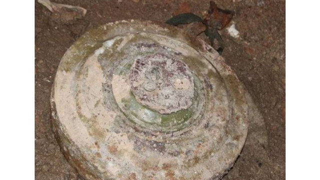 O mină antitanc a fost descoperită în subsolul unui bloc din Glodeni
