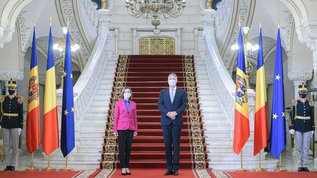 Președintele României, Klaus Iohannis, a reiterat mesajul ferm de susținere pentru agenda de reforme promovată de Maia Sandu, în spiritul Parteneriatului Strategic bilateral și al relațiilor dintre cele două state