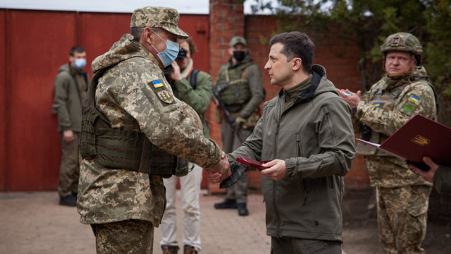 Președintele Ucrainei îl invită pe Putin la o întâlnire în zona de conflict din Donbas
