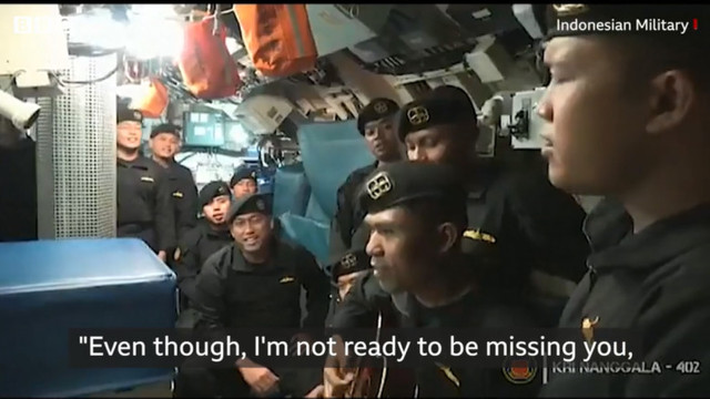 Marinarii de pe submarinul indonezian scufundat, filmați în timp ce cântau, cu câteva săptămâni înaintea tragediei