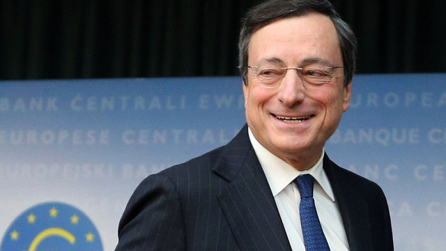 Italia: Mario Draghi, beneficiarul unor pensii de stat generoase, renunță la salariul de prim-ministru