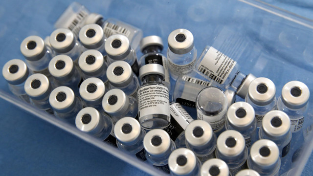 Primele concluzii ale studiului Oxford privind combinarea vaccinurilor anti-COVID
