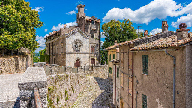 Orașele și satele din Italia în care oamenii sunt plătiți ca să locuiască. Trebuie îndeplinită o singură condiție
