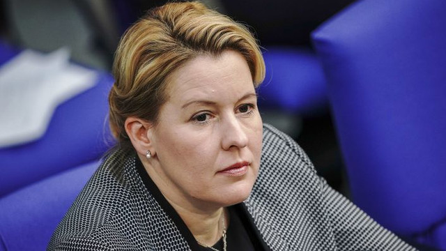 Ministrul familiei din Germania demisionează din cauza acuzațiilor de plagiat