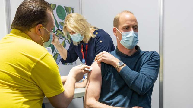 Prințul William a primit prima doză a unui vaccin anti-COVID-19