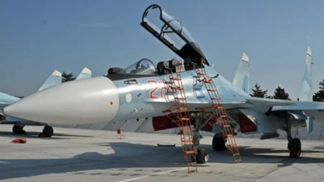 Un nou incident în Rusia: Piloții unui Su-30 au fost catapultați accidental în timp ce avionul era la sol

