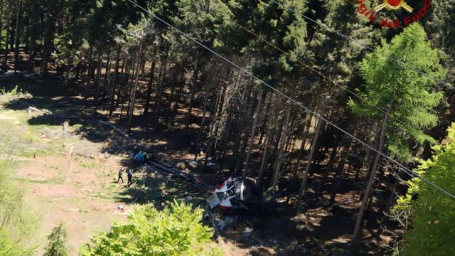 Italia | Opt persoane au murit și două au fost rănite grav după căderea unei cabine de teleferic