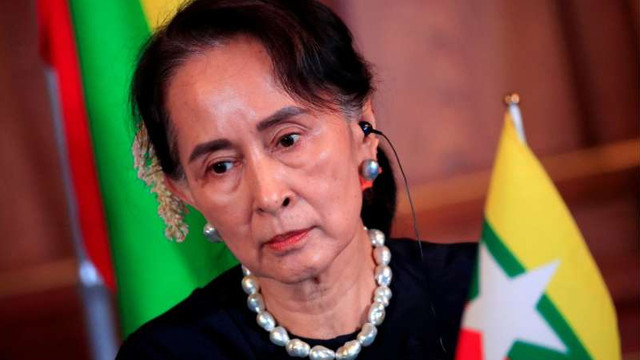 Fosta lideră a Myanmarului a compărut în persoană în fața tribunalului, o premieră
