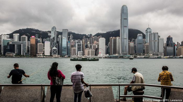 Hong Kong: Rezidenții vaccinați au șansa de a câștiga la loterie o garsonieră de peste 1 milion de euro