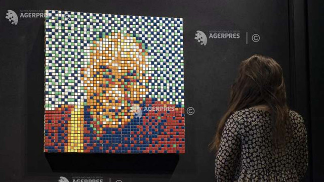 O creație a artistului stradal Invader, intitulată 'Rubik Dalai-Lama' și estimată la 400.000 de euro, scoasă la licitație