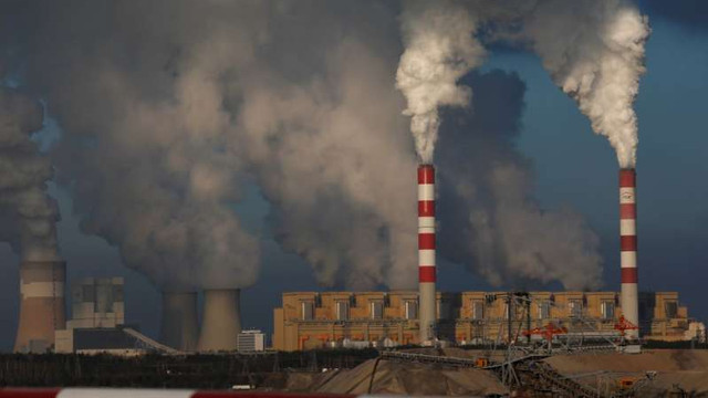 Polonia intenționează să închidă până la finele lui 2036 cea mai poluantă termocentrală din Europa