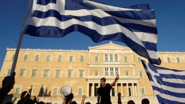 Greva generală din Grecia a paralizat transportul public rutier și maritim